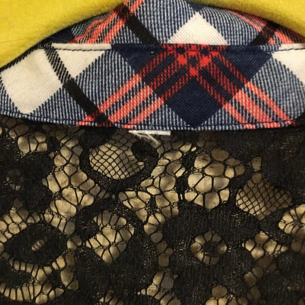 blouse - Picture 10 of 12